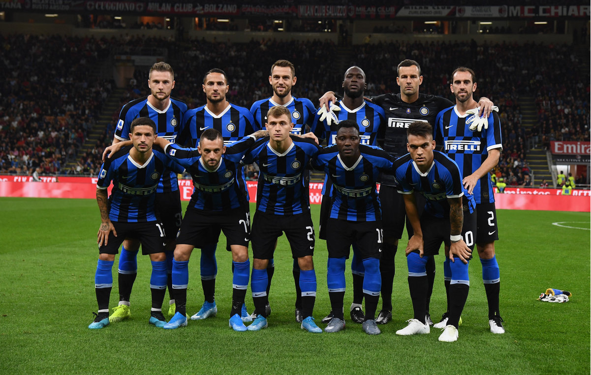 罗马诺：弗拉霍维奇被推荐给曼联，后者称正专注于谢什科