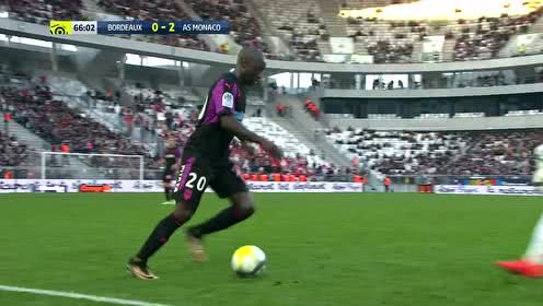 AC米兰1-0登顶意甲！38岁名将却抢走风头，带队12场不败紧追榜首