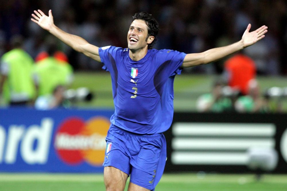 结束全年征程，国安队赛后拉励志标语：明年不服还要再干！