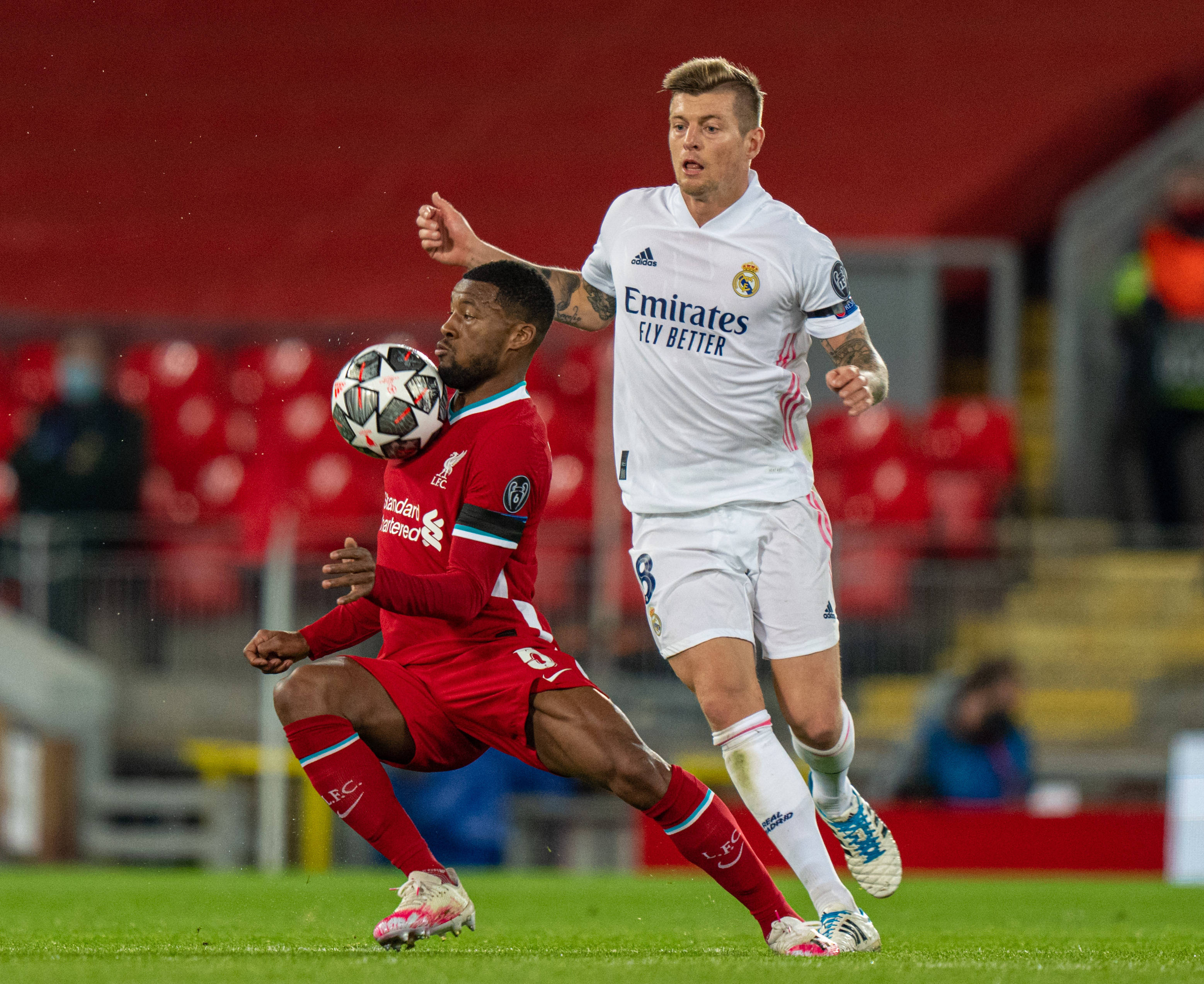 小贝：我希望梅西退役后住在迈阿密，但他说只想住诺坎普附近