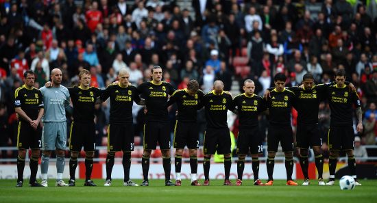 NBA杯半场：东契奇&里夫斯合砍37分，詹姆斯2分，独行侠62-60领先湖人