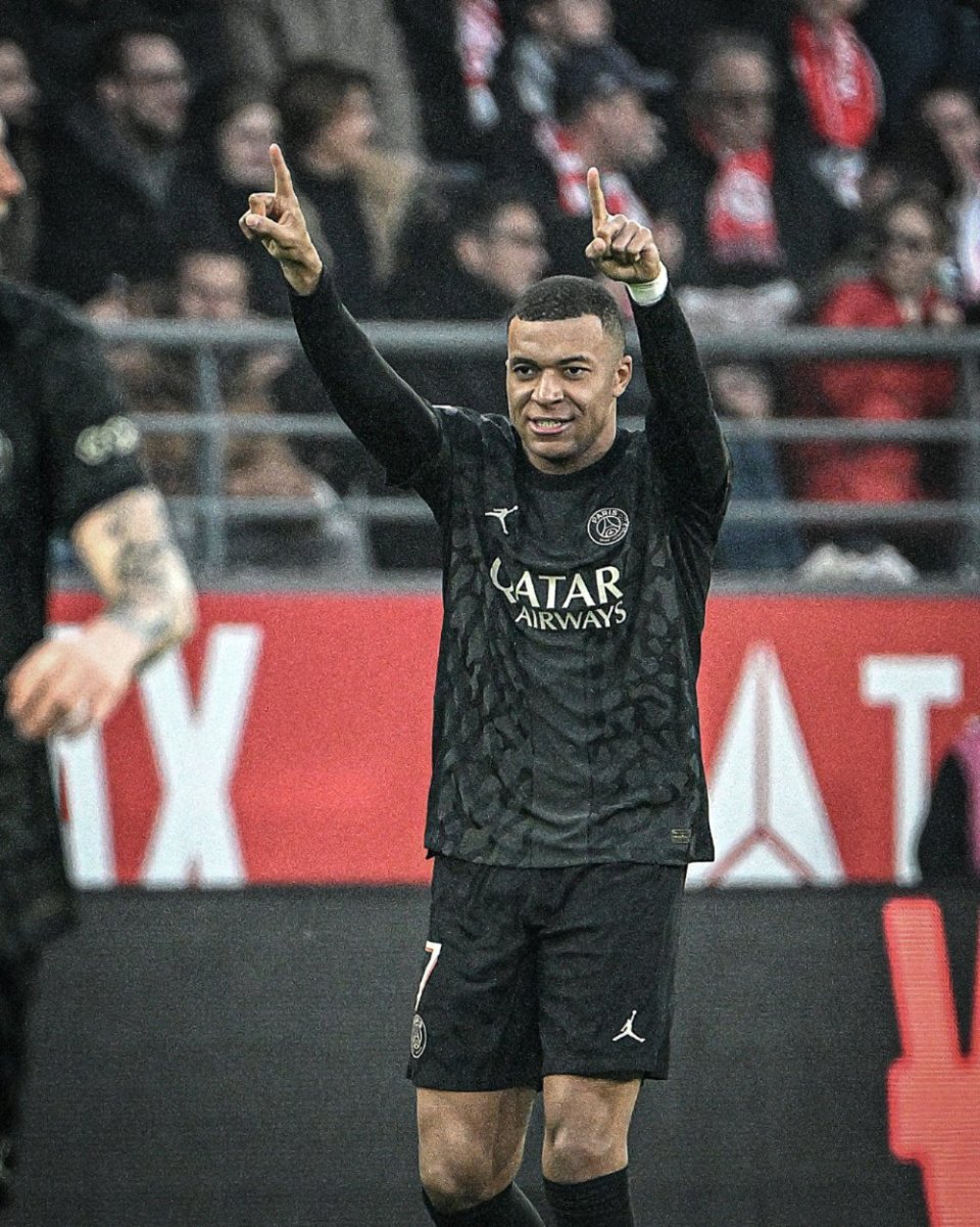 库里刷爆纪录轰38分+9记三分，格兰特8中0躺赢，开拓者双杀勇士