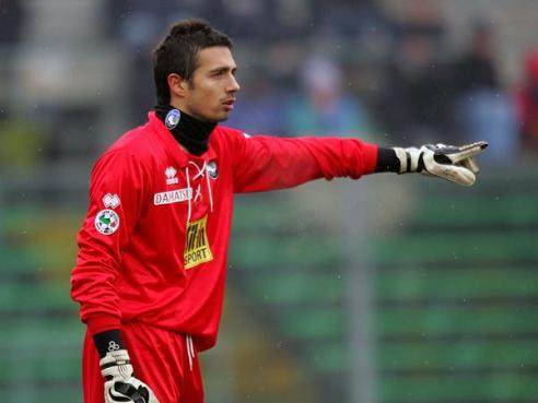 晚旗报：阿森纳旧将帕尔特伊即将加盟黄潜，将签约1+1年