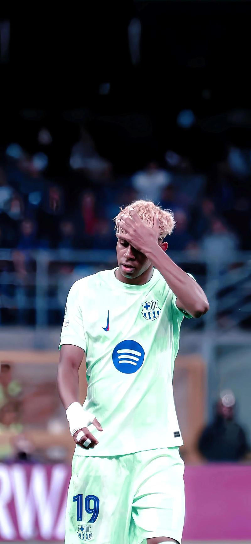 曼联迎战狼队，我真担心被惹毛的阿莫林，会帮利物浦解套！