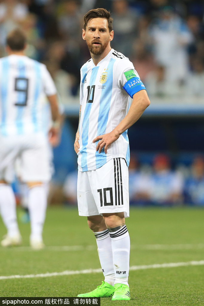 斯洛特：最近几周我们都经历了考验，球队必须拼搏并继续战斗